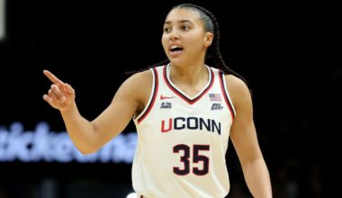 Women's college basketball Power Rankings: UConn back at No. 1