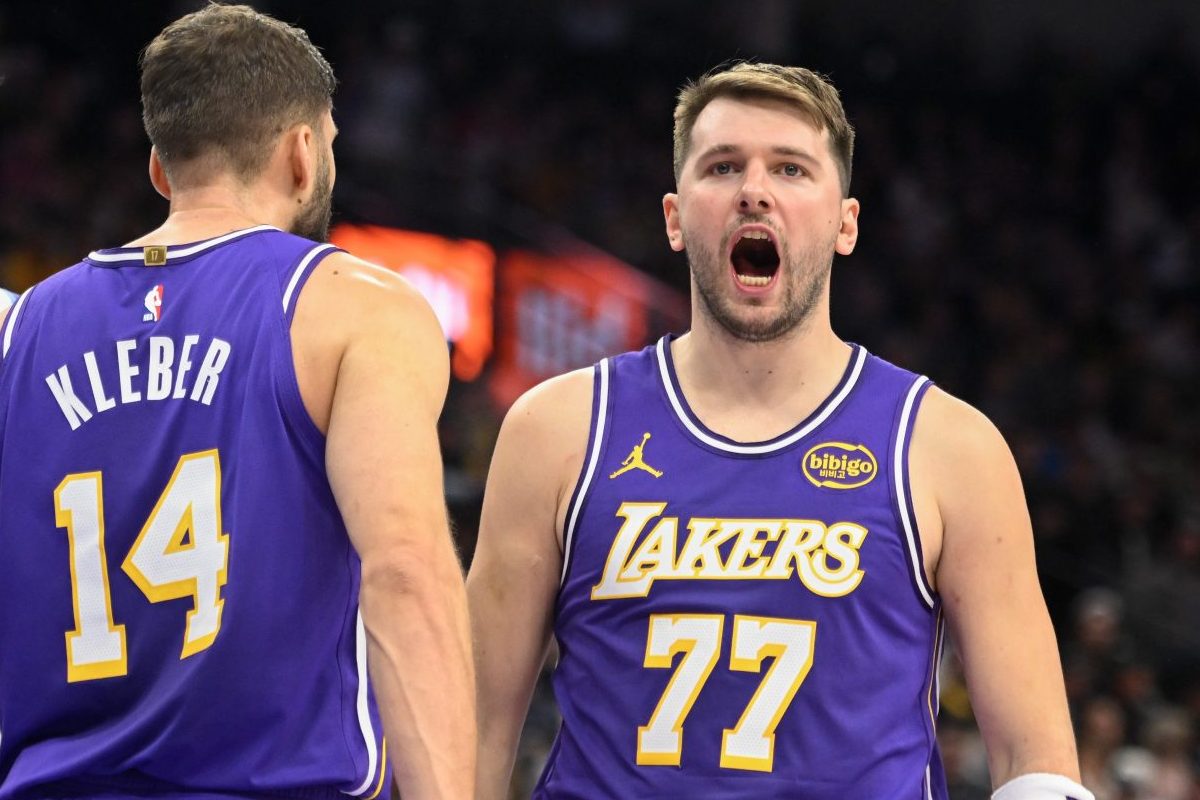 Lakers Get Luka Doncic Injury Update for Christmas Day Clash