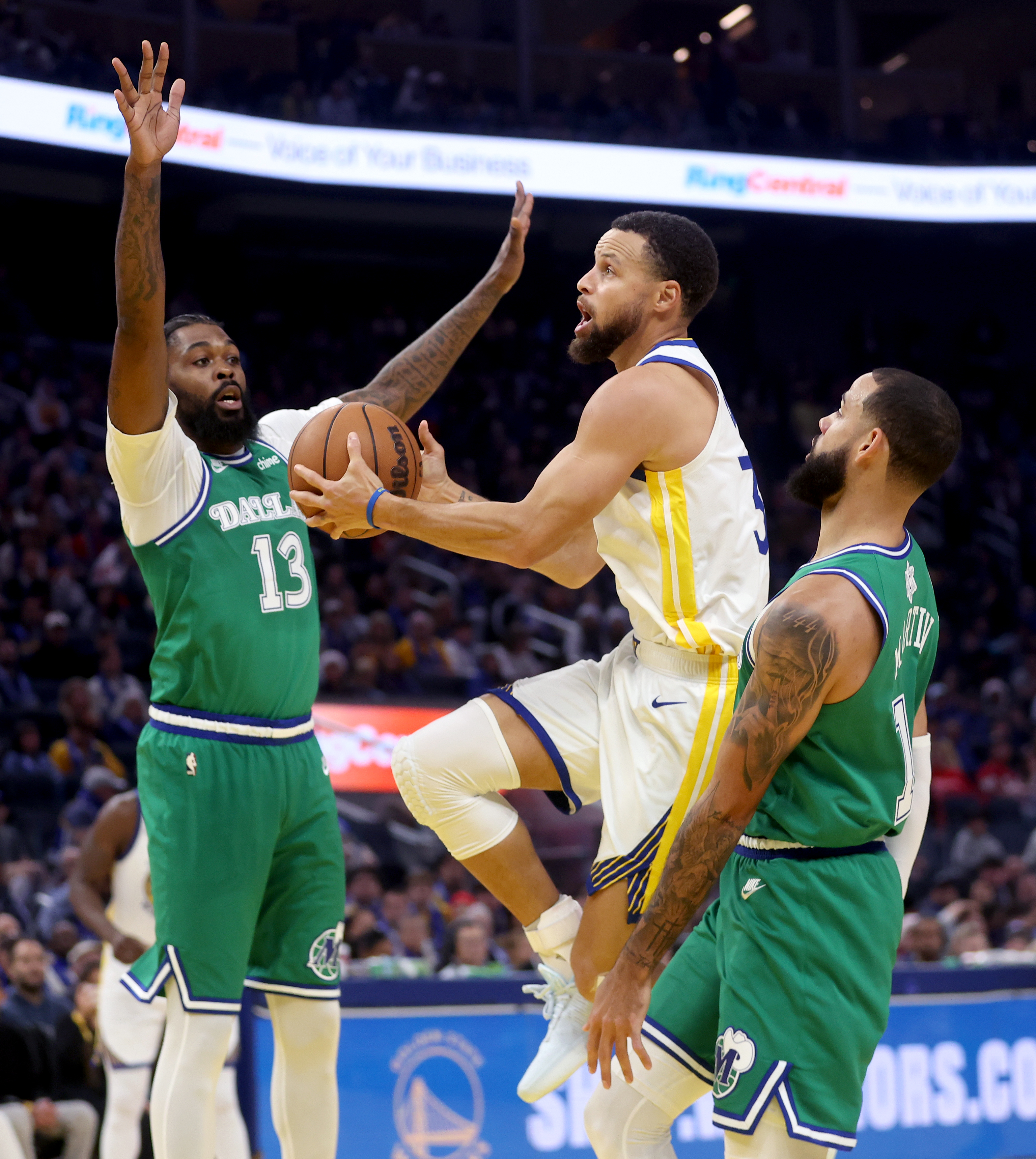 Golden State Warriors’ Trayce Jackson-Davis #32 drives to the basket...