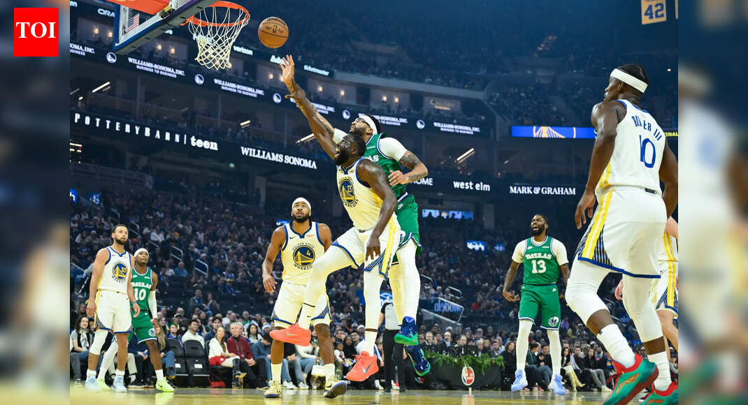 NBA injury update: Dallas Mavericks' Anthony Davis set to miss a few games after leaving Christmas Day matchup against Golden State Warriors midway | NBA News