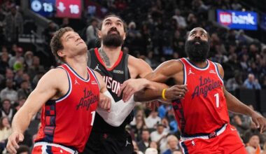 Leonard's 41-point game powers Clippers to a 128-108 victory over the Rockets