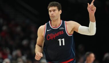 Clippers dominate 2nd half to beat Blazers for 3rd straight win – Daily News