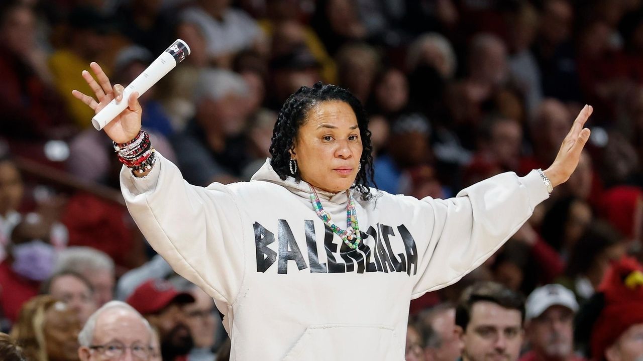 Women's basketball conference plays begins to heat up with start of new year