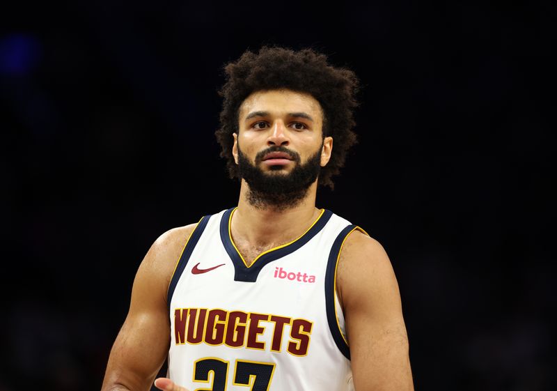 Nuggets G Jamal Murray sprains ankle in loss to Mavs | WTAQ News Talk | 97.5 FM · 1360 AM