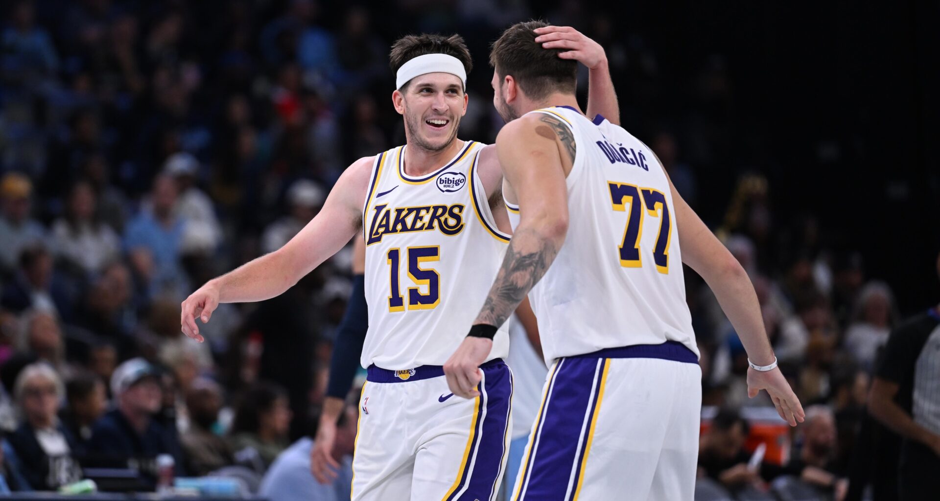 Luka Doncic, Austin Reaves Dazzle NBA Fans as Lakers Beat Pelicans With LeBron Out