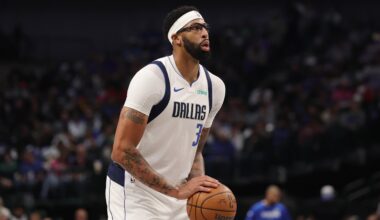 Latest Anthony Davis Injury News After Mavs Star Exits vs. Warriors on Christmas Day
