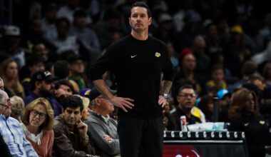 JJ Redick Talks Lakers' Reaction to Viral Comments, Blowout Loss vs. Rockets in Video