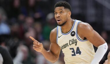 Giannis Antetokounmpo Deletes Bucks Content from Social Media amid NBA Trade Rumors