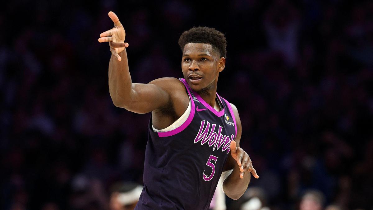 NBA Roundup: Anthony Edwards shines as Wolves rally past Thunder