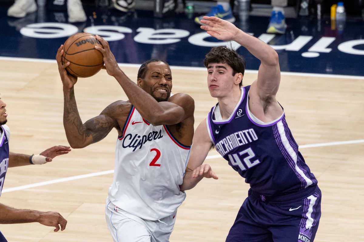 Kawhi Leonard #2 of the LA Clippers drives towards the basket during an NBA basketball game against the Sacramento Kings, Tuesday December 30, 2025 in Inglewood, Calif. Kawhi Leonard #2 of the LA Clippers drives towards the basket during an NBA basketball game against the Sacramento Kings, Tuesday December 30, 2025 in Inglewood, Calif.