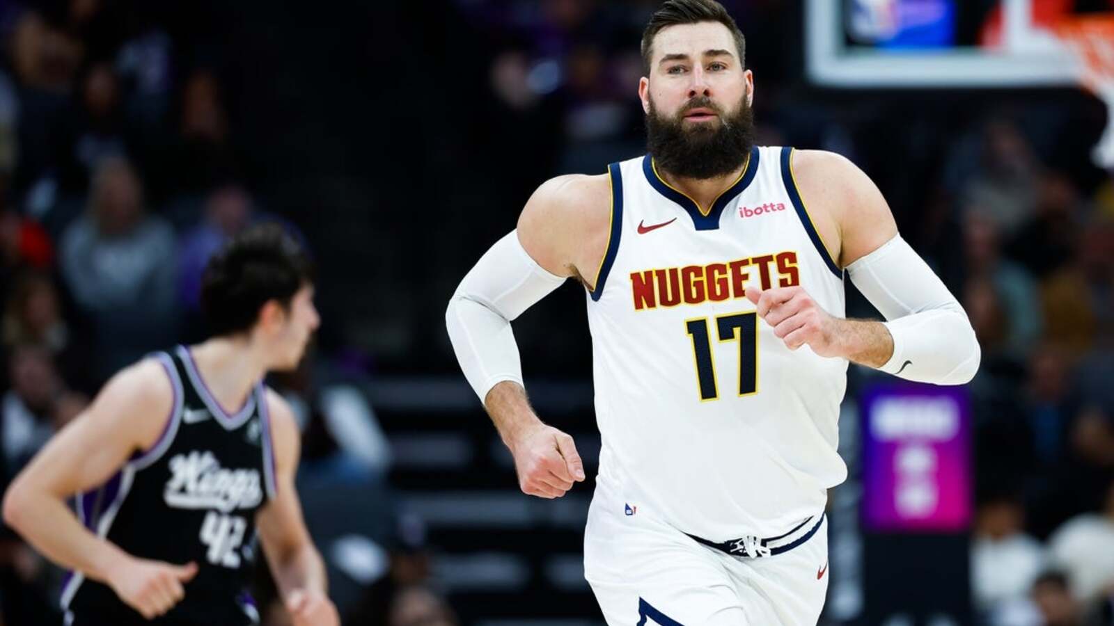 Nikola Jokic, Nuggets trounce Kings, extend road win streak