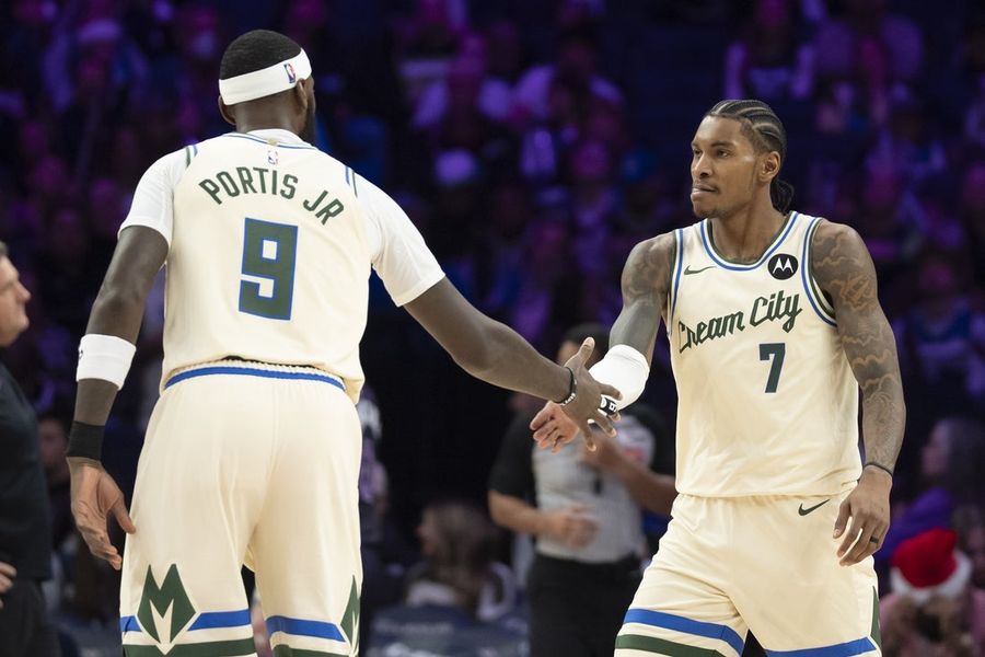 NBA: Milwaukee Bucks at Minnesota Timberwolves