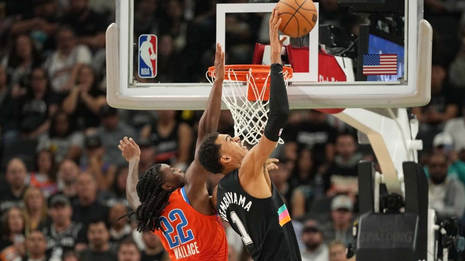 Spurs seek home-and-home sweep of Thunder on Christmas Day
