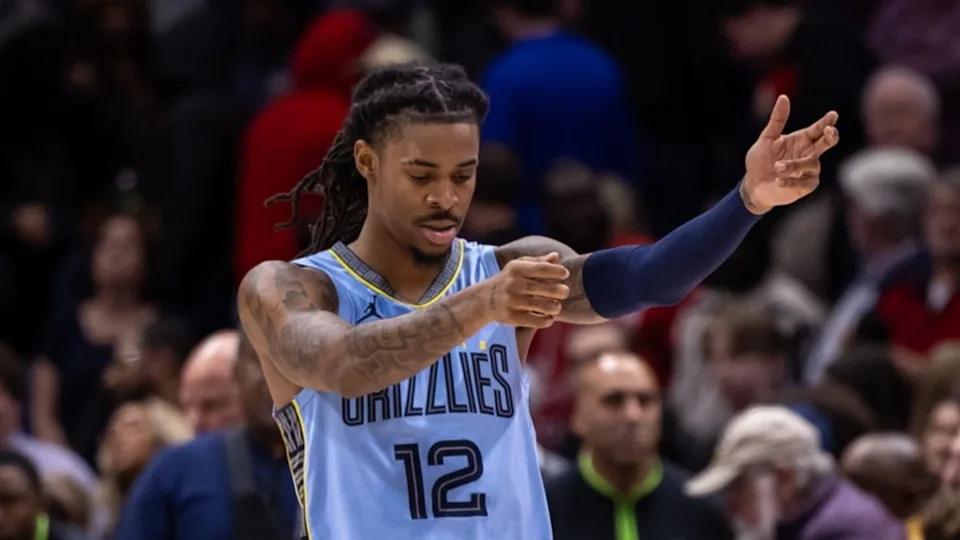 Memphis Grizzlies guard Ja Morant (12)© Stephen Lew-Imagn Images