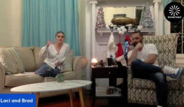 Kevin Durant hammers it home