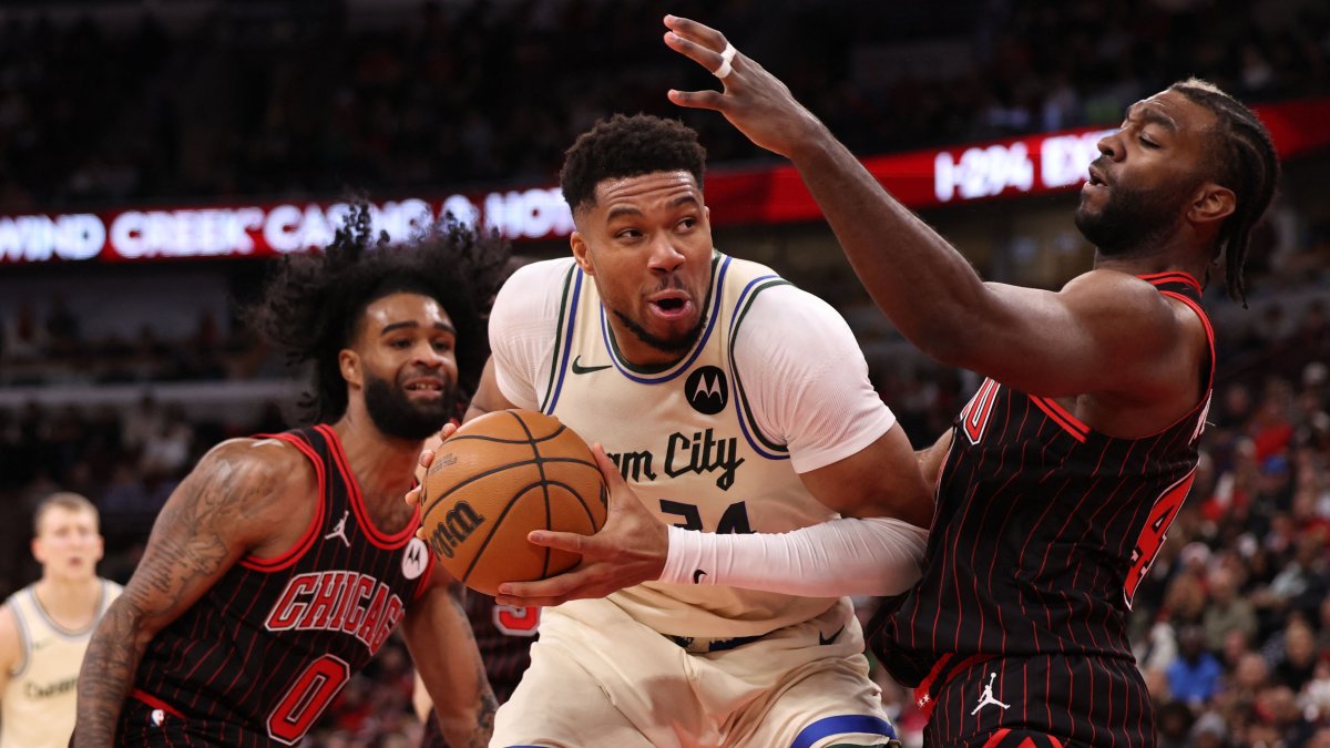 Giannis makes winning NBA return as Jazz snaps Spurs win streak