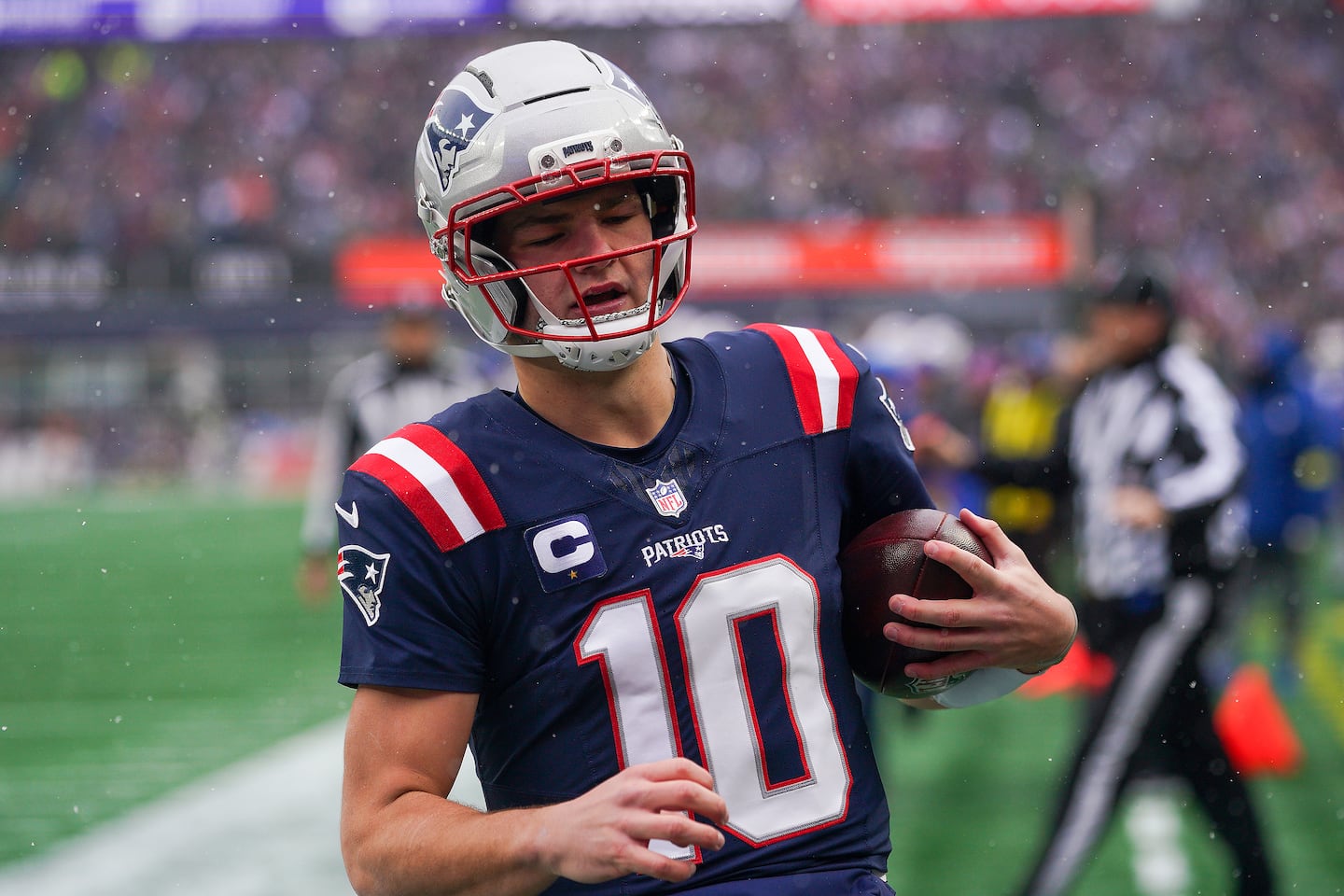 Patriots quarterback Drake Maye is the latest example of an athlete with several older siblings that has achieved great success in the Hub.