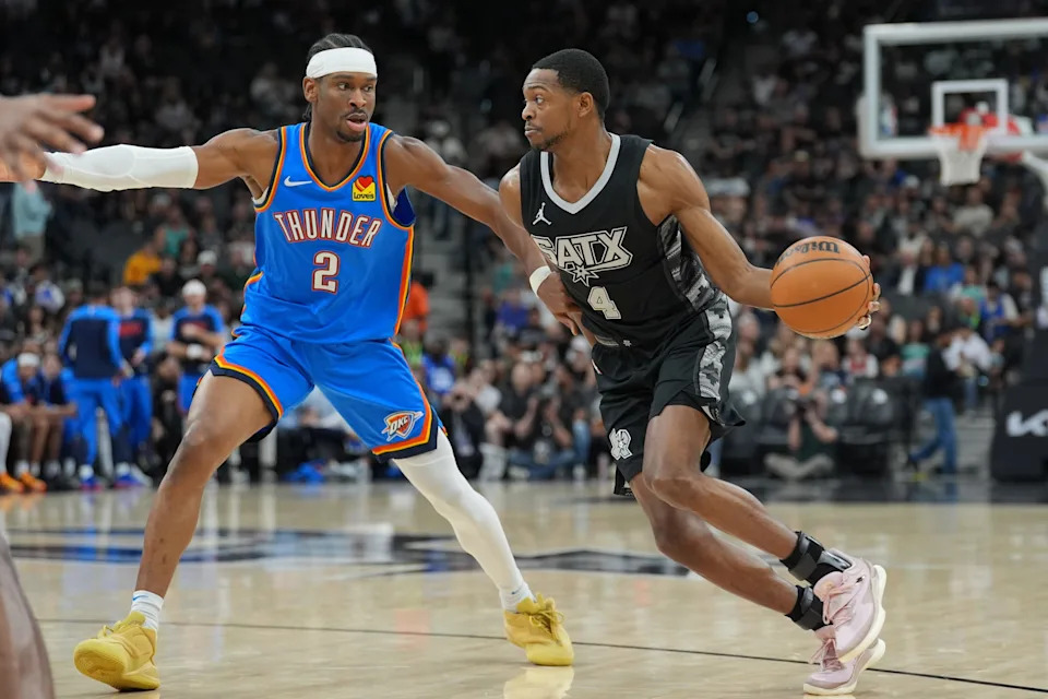 Guard De'Aaron Fox, right, and the San Antonio Spurs will try to take down guard Shai Gilgeous-Alexander, left, and the Oklahoma City Thunder in the semifinals of the NBA Cup.