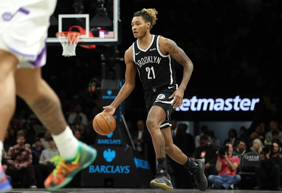 Noah Clowney of the Brooklyn Nets drives down the court during the third quarter against the Jazz.<br> Charles Wenzelberg for The New York Post