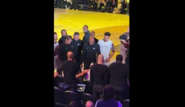 Tempers flare on the Golden State Warriors bench