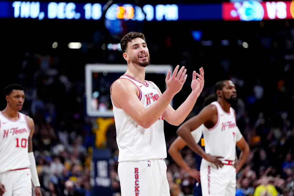 Houston Rockets center Alperen Sengun (28)© Ron Chenoy-Imagn Images