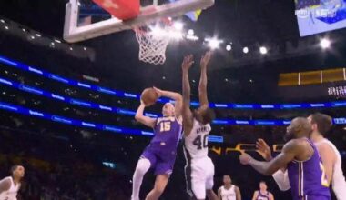 Stephon Castle scores 30 to lead Spurs into NBA Cup semifinals with 132-119 win over Lakers