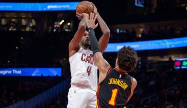 Johnson's triple-double leads Hawks to victory | Sports