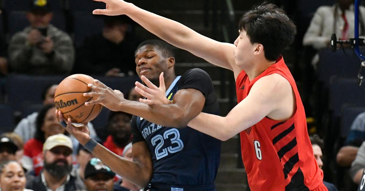 Yang, rookie from China, makes first NBA start | National Sports