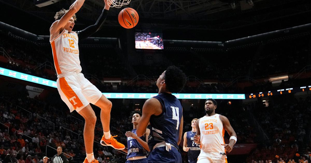 No. 20 Tennessee's Cade Phillips will have shoulder surgery and miss rest of season | Basketball