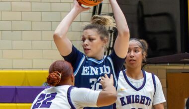 Pacers take commanding win, Plainsmen lose to Knights | Sports