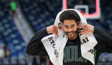 Photos: The Pelicans win :) big over Trail Blazers! 🏀🔥 | Photos