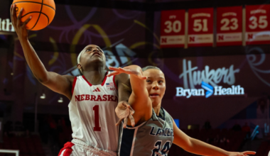 Huskers overwhelm Lancers | Sports