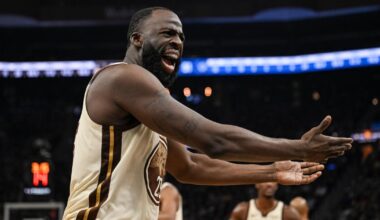 Draymond Green, Steve Kerr have heated exchange in huddle during timeout before Green leaves court | Pro National Sports