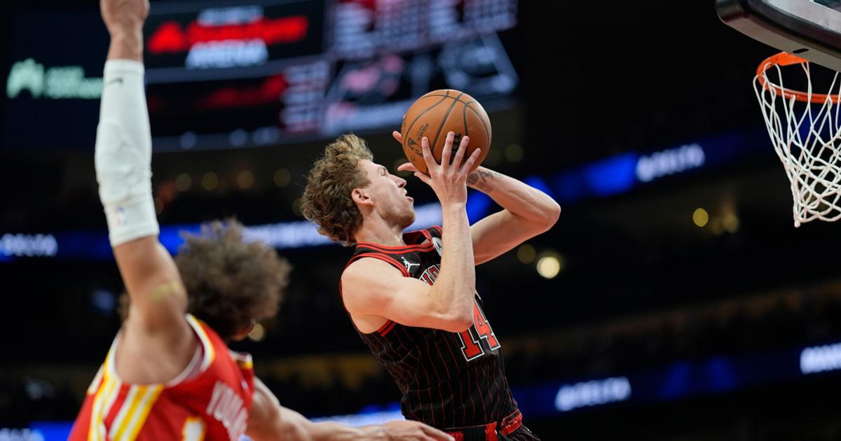 Giddey and White help Bulls rally from late 10-point deficit to beat Hawks 126-123 | National Sports
