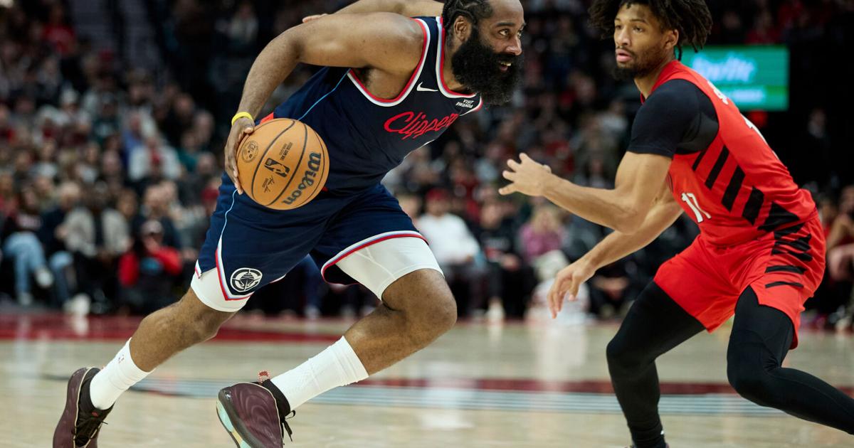 James Harden and Brook Lopez lead Clippers to third straight win |