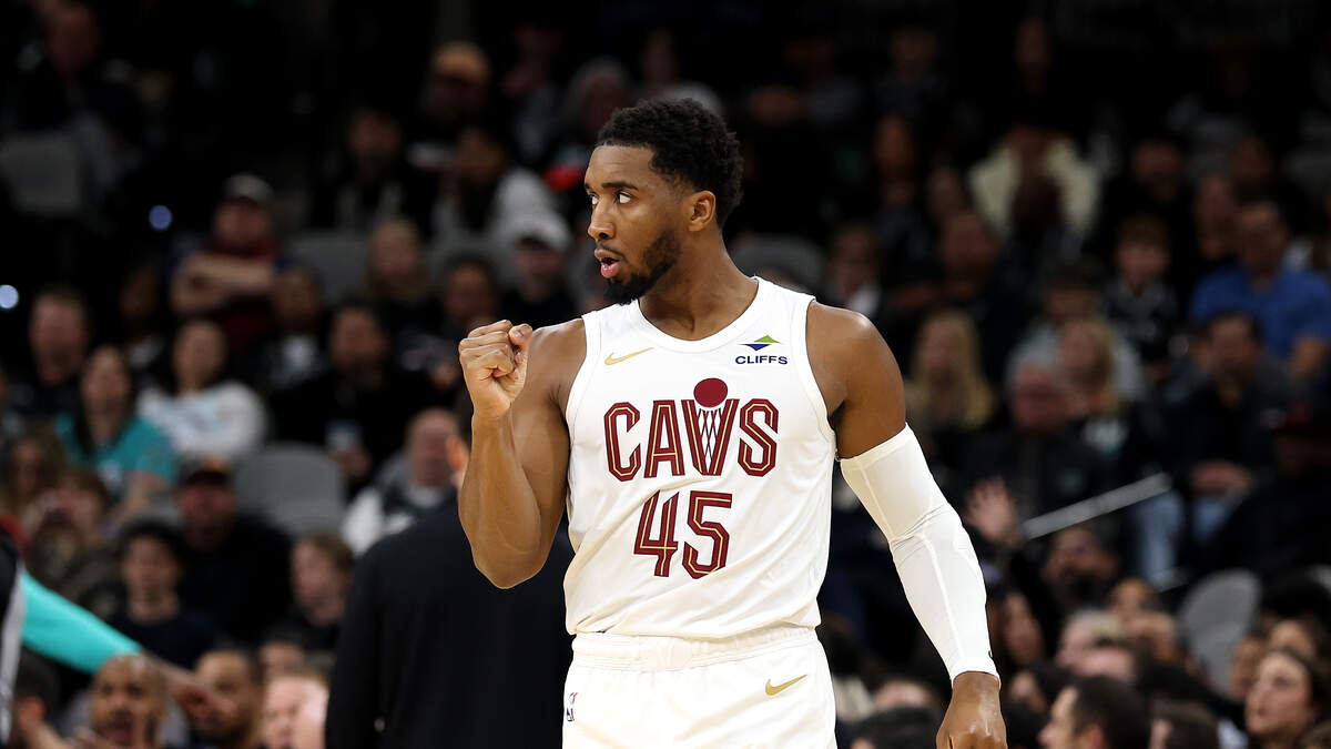 Cavaliers Beat Spurs In San Antonio