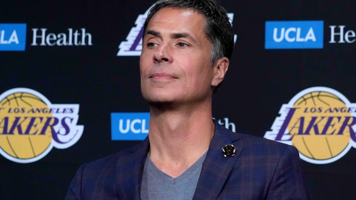 Lakers have reportedly made calls about two Pelicans players