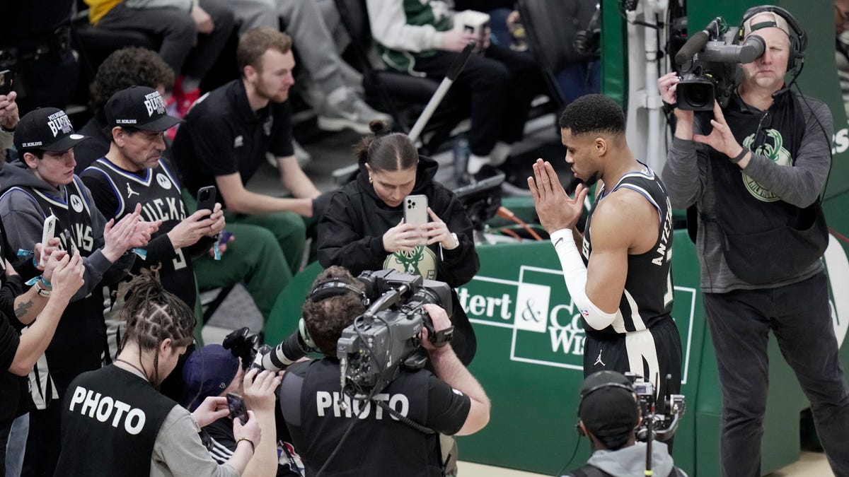 Is FanDuel Sports Network, which has Bucks and Brewers games, at risk?