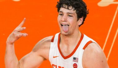 Former Tiger PJ Hall signs a new contract with the Memphis Grizzlies