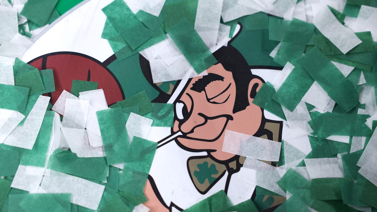 Thomas debut; Cs hold Pacers to 71; Mehen, Mahnken pass