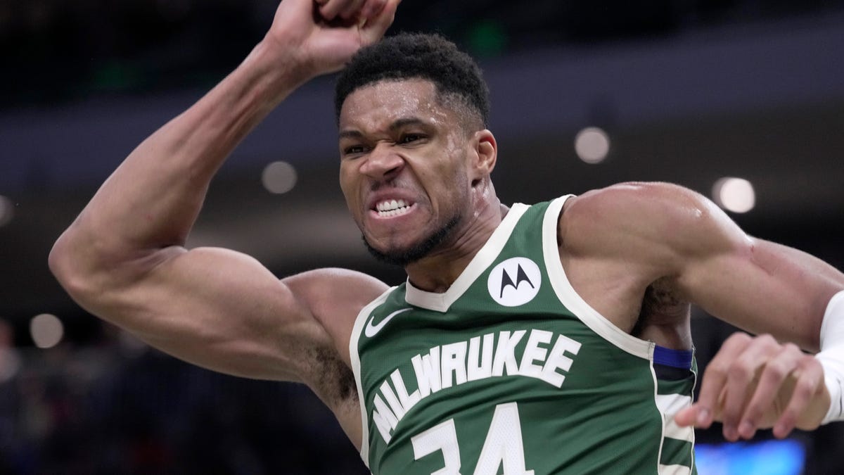 Did Giannis request trade? What is real, what isn’t regarding Bucks star