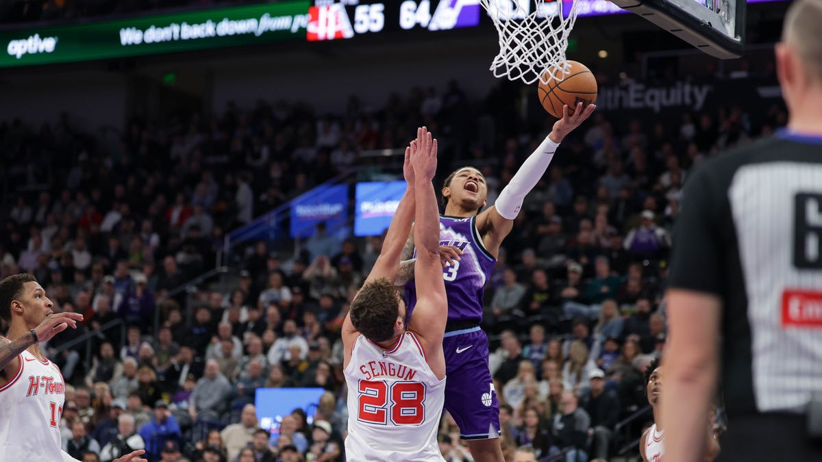 Back-to-back woes? As defense slips, Rockets (13-5) lose at Utah