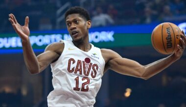 De'Andre Hunter overcomes bloody nose to help Cavs beat Hornets