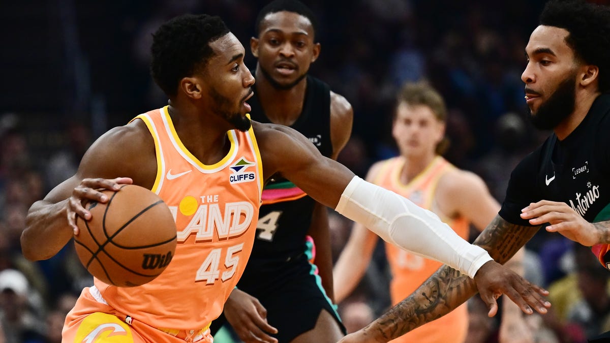 Cleveland Cavs score, recap vs Spurs, updates, highlights, analysis