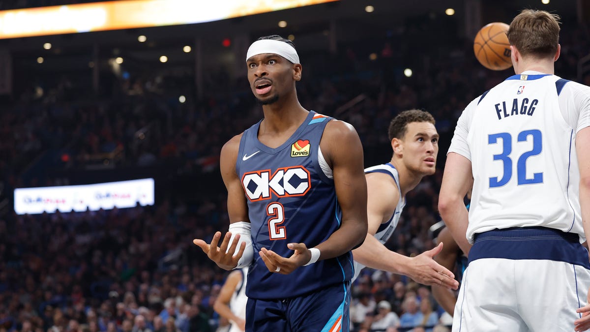 Best images from Thunder's 132-111 win over Mavericks