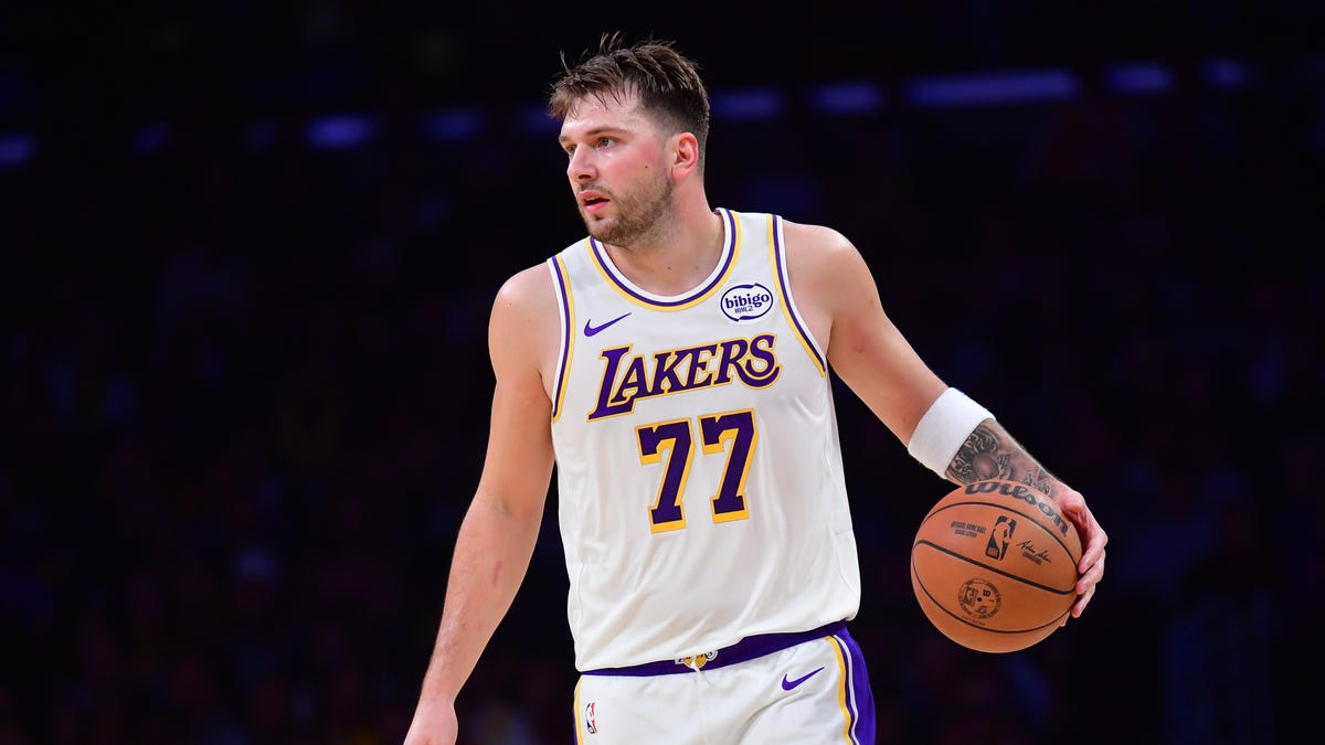 Lakers at 76ers odds, picks and predictions