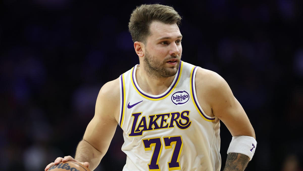Spurs vs Lakers live score, updates, streaming for NBA Cup game today