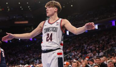 Warriors add UConn freshman guard in first round of new NBA mock draft