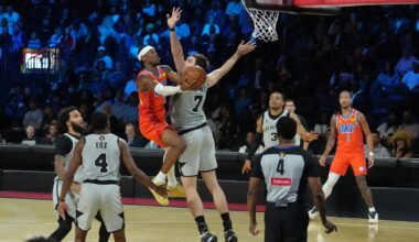 Best images from Thunder's 111-109 loss to Spurs