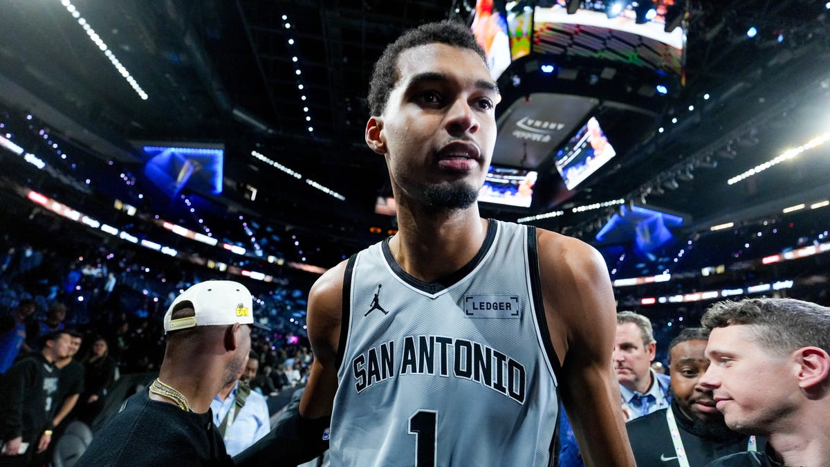 Spurs could bring Victor Wembanyama off the bench in NBA Cup vs Knicks